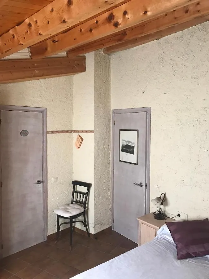 Country house Cal Gabriel Guest House Tuixen