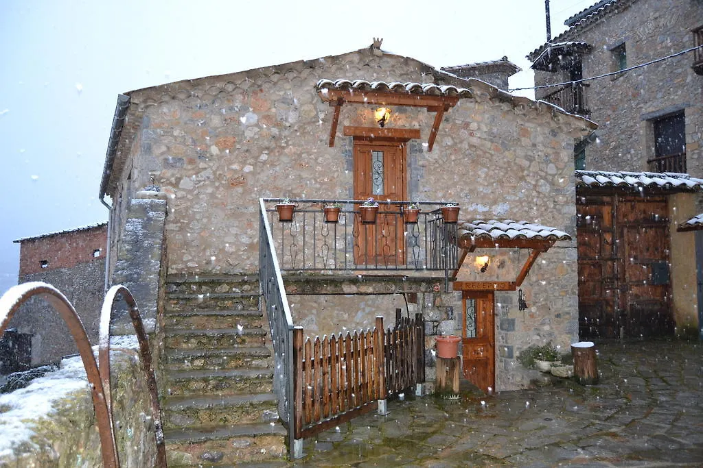 Country house Cal Gabriel Guest House Tuixen Spain